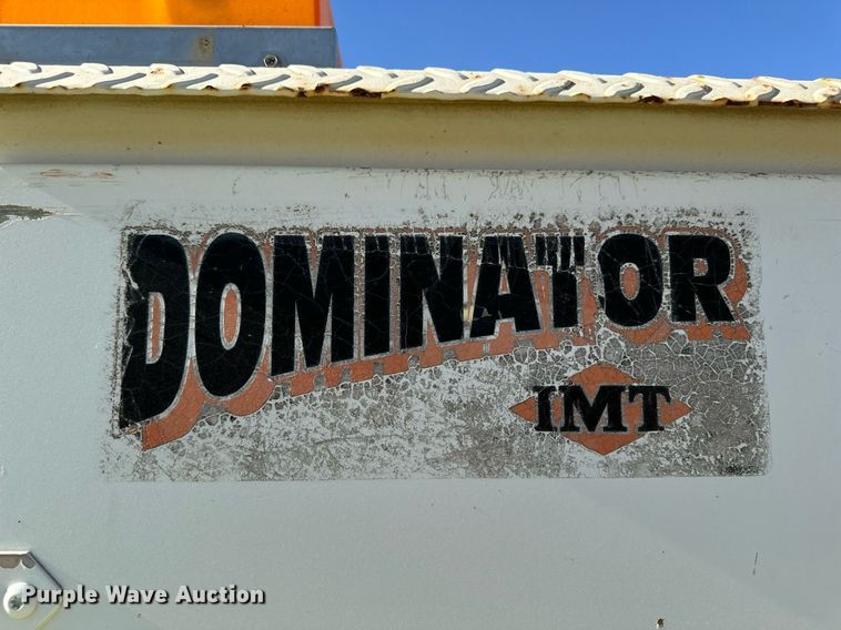 image for item DW2297 2000 Ford F550 Super Duty XL utility / service truck