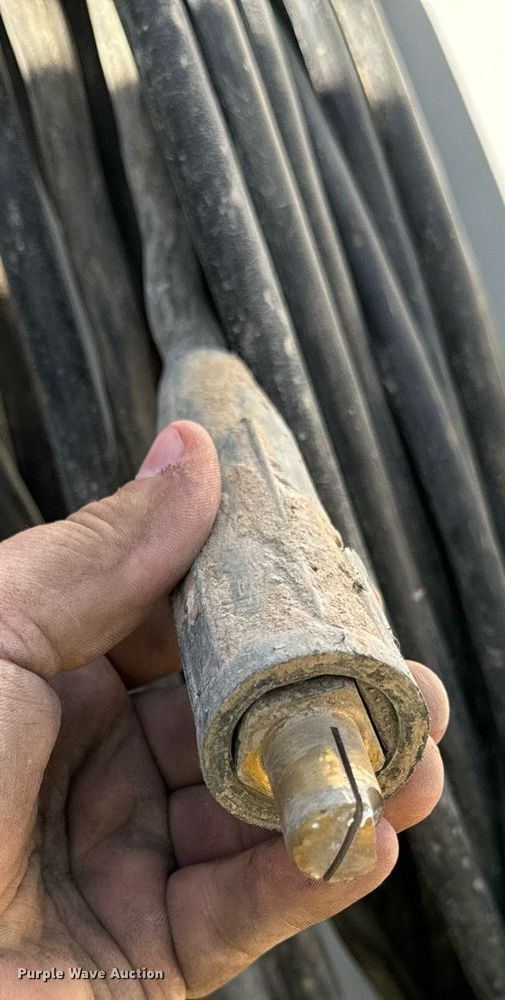 image for item DW2297 2000 Ford F550 Super Duty XL utility / service truck