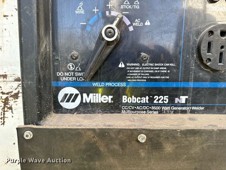 image for item DW2297 2000 Ford F550 Super Duty XL utility / service truck