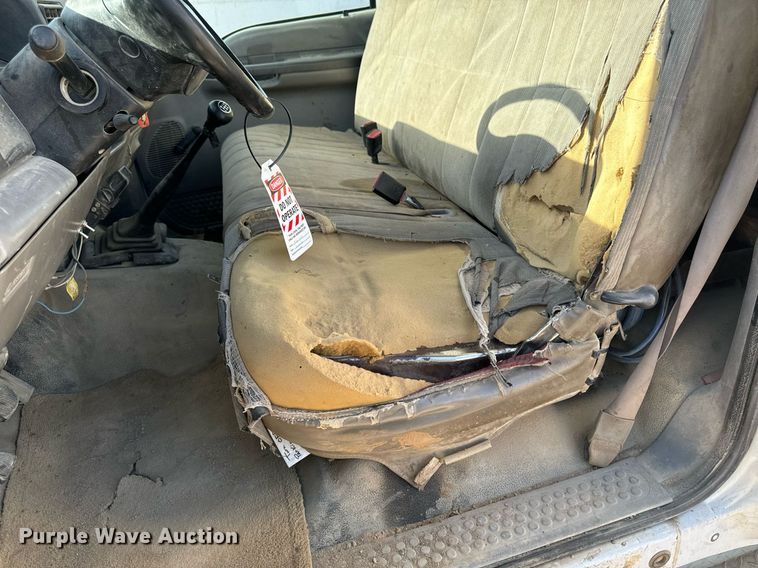 image for item DW2297 2000 Ford F550 Super Duty XL utility / service truck