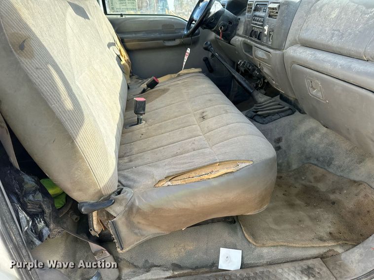 image for item DW2297 2000 Ford F550 Super Duty XL utility / service truck