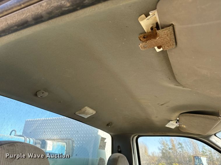 image for item DW2297 2000 Ford F550 Super Duty XL utility / service truck