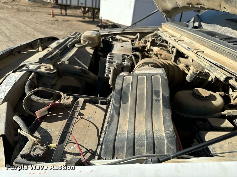 image for item DW2297 2000 Ford F550 Super Duty XL utility / service truck