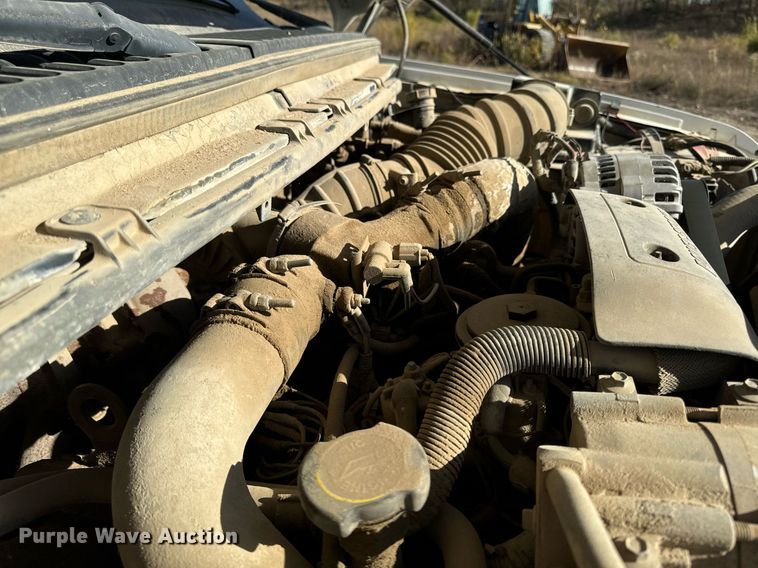 image for item DW2297 2000 Ford F550 Super Duty XL utility / service truck