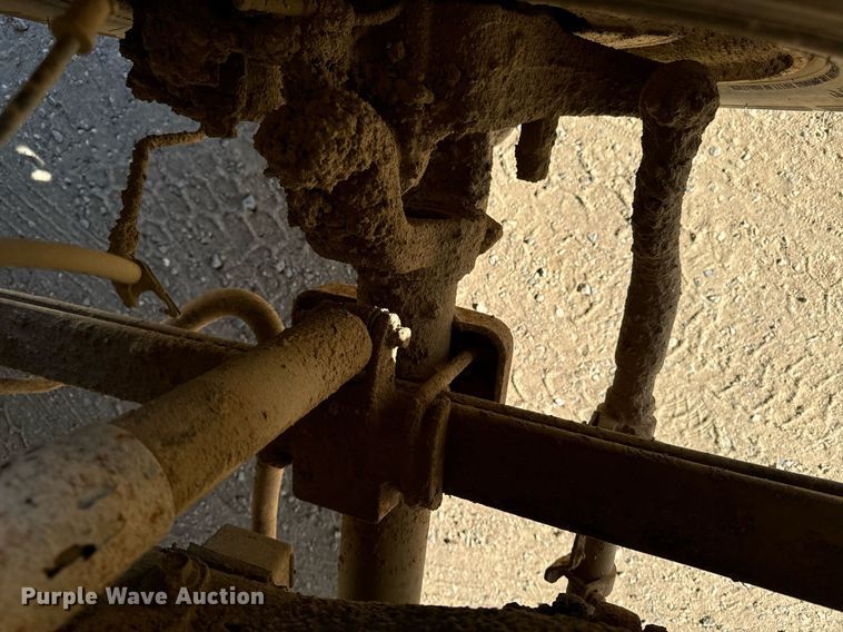 image for item DW2297 2000 Ford F550 Super Duty XL utility / service truck