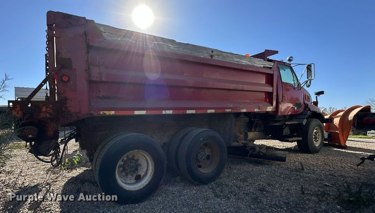 image for item DW2300 2000 Sterling LT8513 dump truck