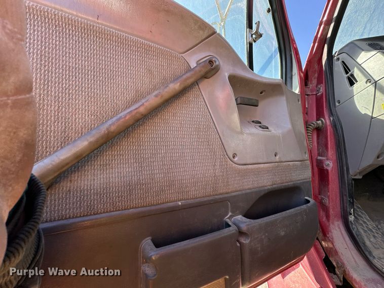 image for item DW2300 2000 Sterling LT8513 dump truck