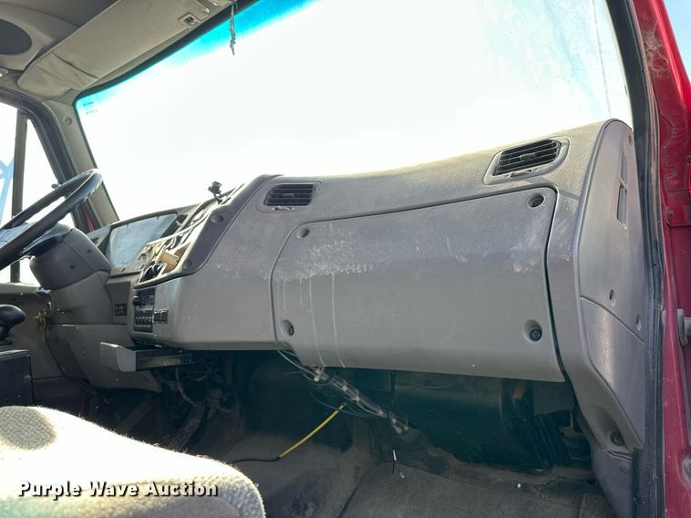 image for item DW2300 2000 Sterling LT8513 dump truck