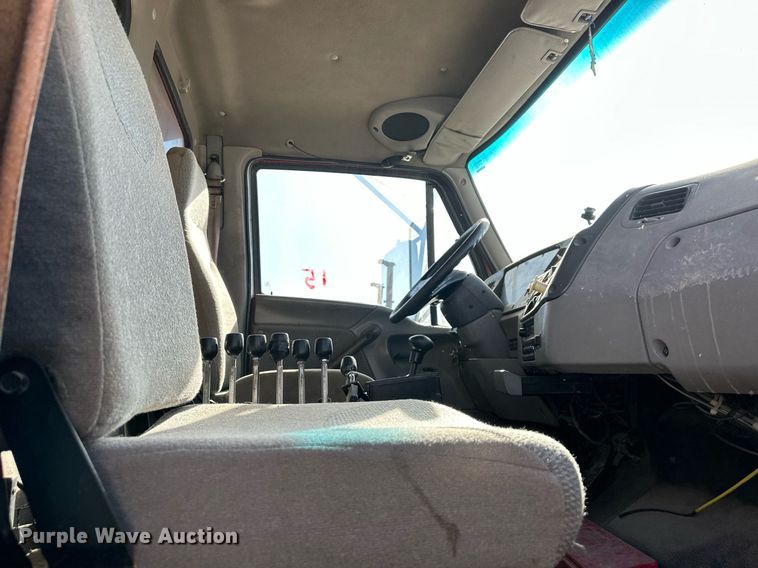 image for item DW2300 2000 Sterling LT8513 dump truck