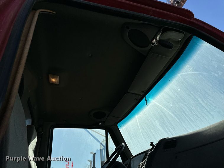 image for item DW2300 2000 Sterling LT8513 dump truck