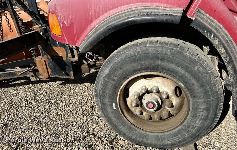 image for item DW2300 2000 Sterling LT8513 dump truck