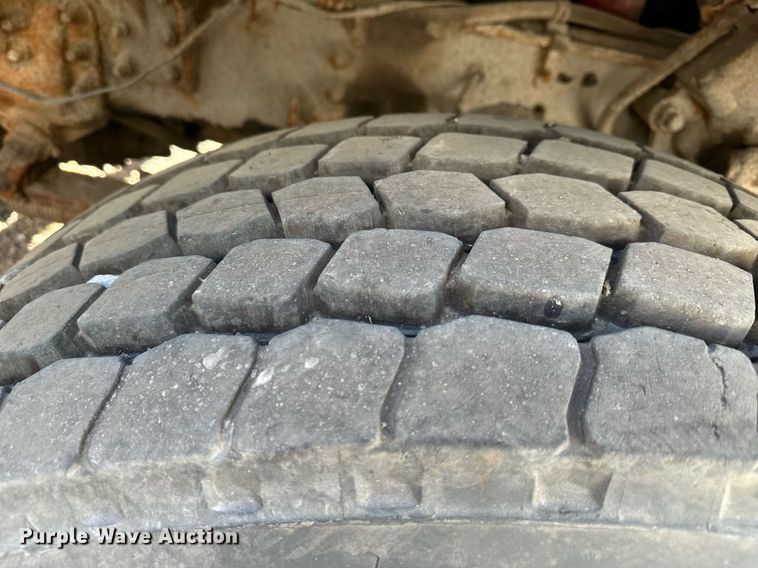 image for item DW2300 2000 Sterling LT8513 dump truck