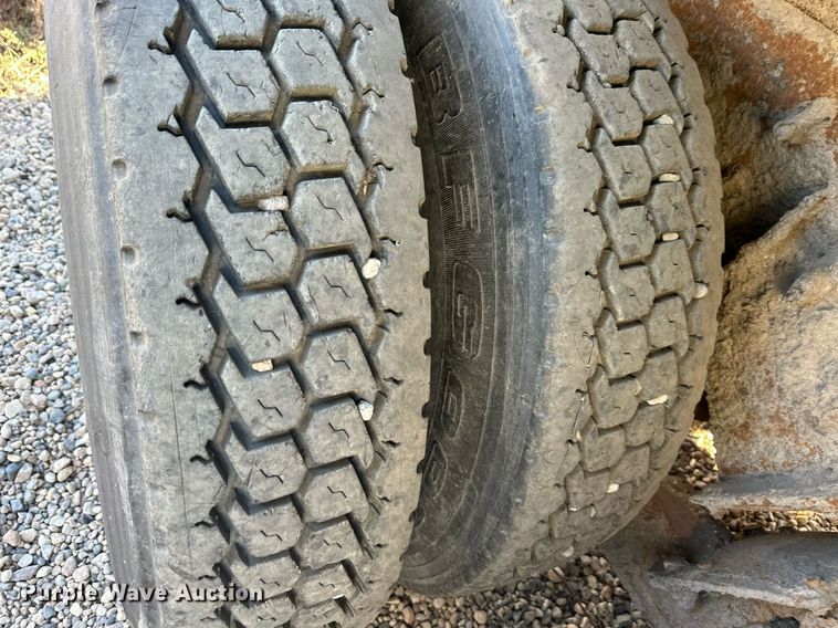 image for item DW2300 2000 Sterling LT8513 dump truck