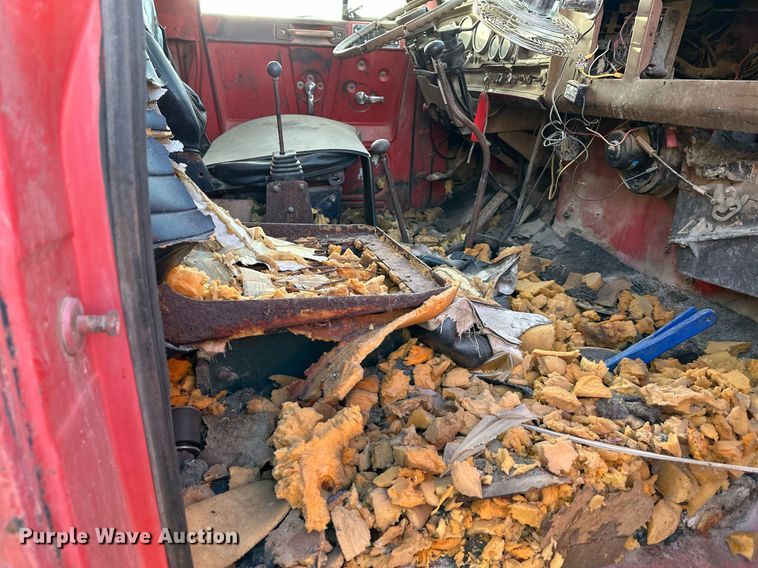 image for item DW2302 1979 GMC Brigadier dump truck