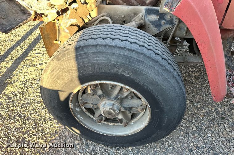 image for item DW2302 1979 GMC Brigadier dump truck