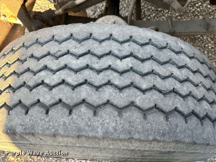 image for item DW2302 1979 GMC Brigadier dump truck