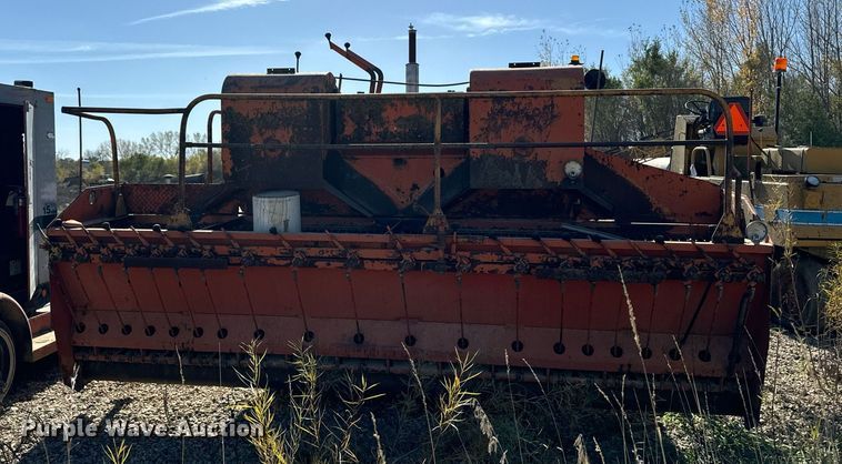 image for item DW2304 Etnyre U372 chip spreader