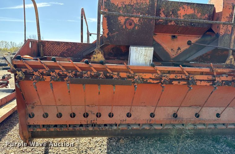 image for item DW2304 Etnyre U372 chip spreader