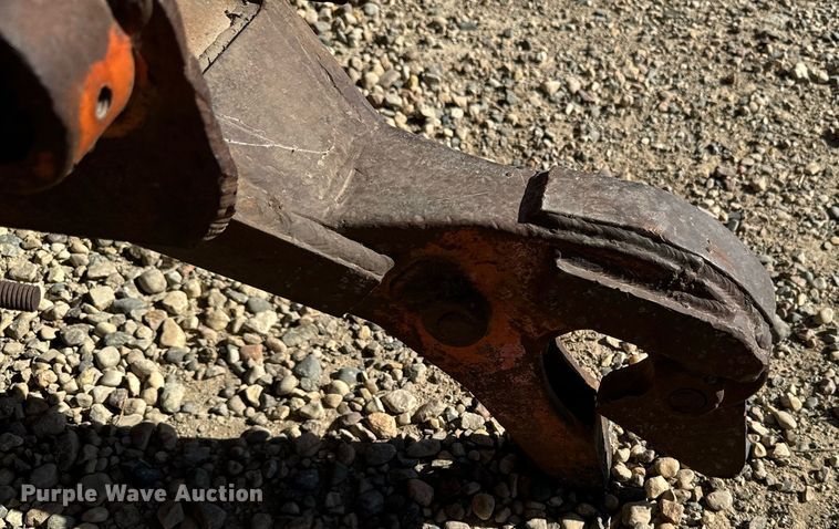 image for item DW2304 Etnyre U372 chip spreader