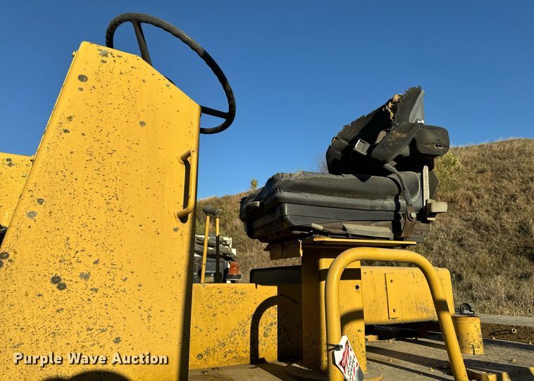 image for item DW2305 Dresser P-3000 pneumatic roller