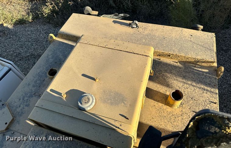 image for item DW2305 Dresser P-3000 pneumatic roller