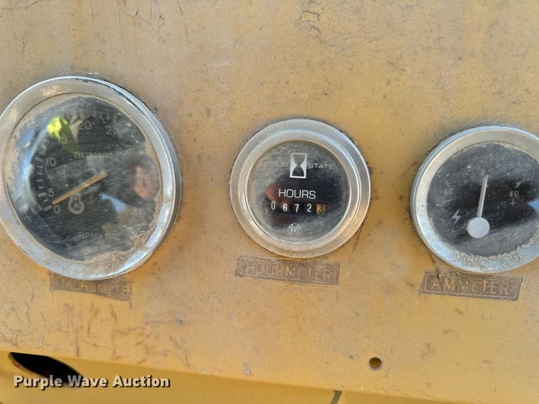 image for item DW2305 Dresser P-3000 pneumatic roller