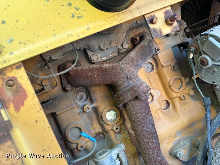 image for item DW2305 Dresser P-3000 pneumatic roller