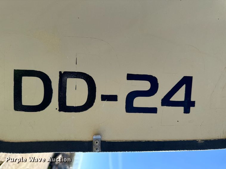 image for item DW2307 1995 Ingersoll Rand DD24 double drum vibratory roller