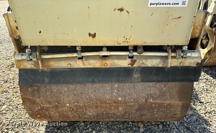 image for item DW2307 1995 Ingersoll Rand DD24 double drum vibratory roller