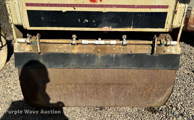 image for item DW2307 1995 Ingersoll Rand DD24 double drum vibratory roller