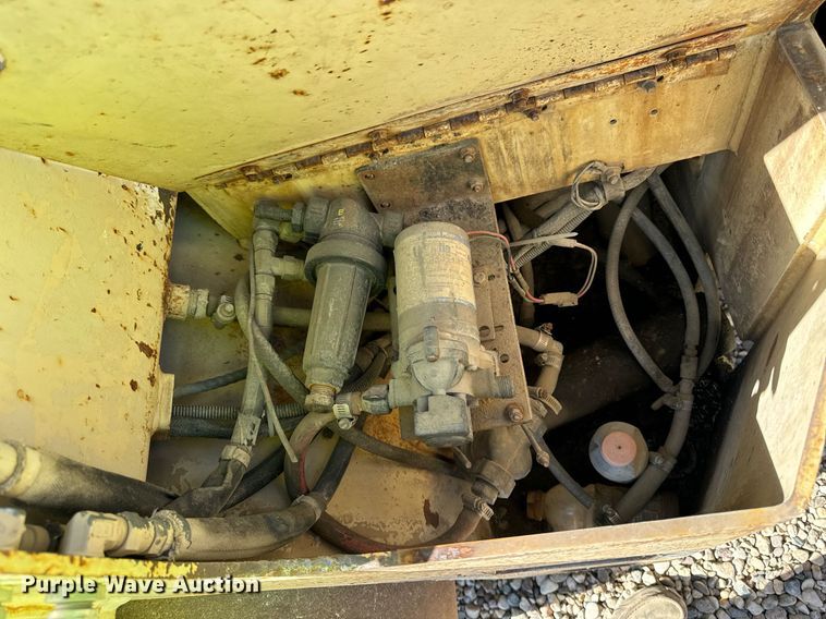 image for item DW2307 1995 Ingersoll Rand DD24 double drum vibratory roller