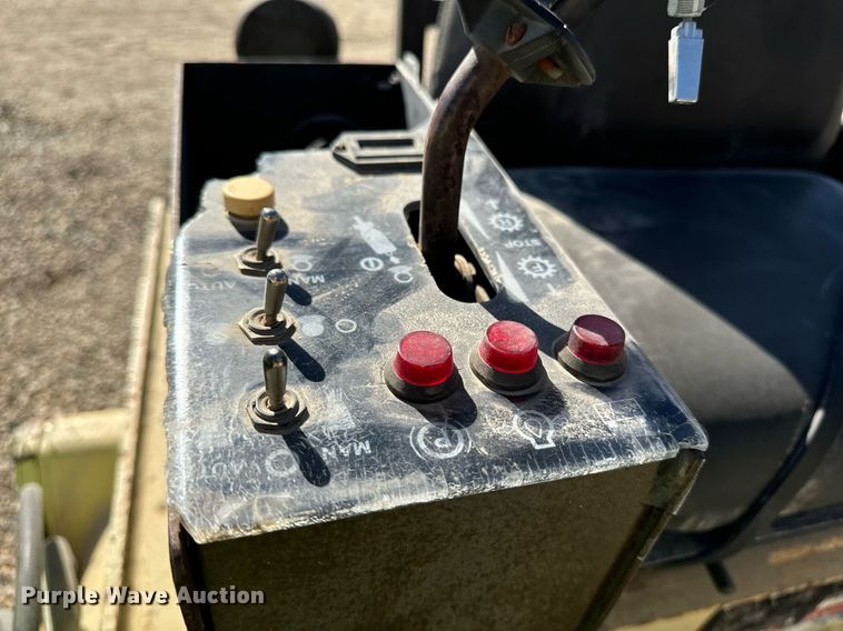 image for item DW2307 1995 Ingersoll Rand DD24 double drum vibratory roller