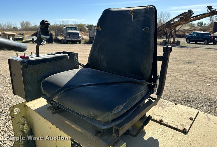 image for item DW2307 1995 Ingersoll Rand DD24 double drum vibratory roller