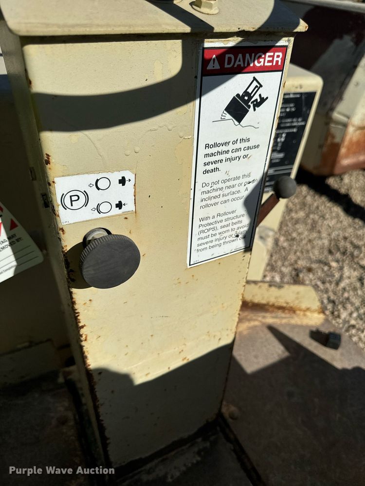 image for item DW2307 1995 Ingersoll Rand DD24 double drum vibratory roller