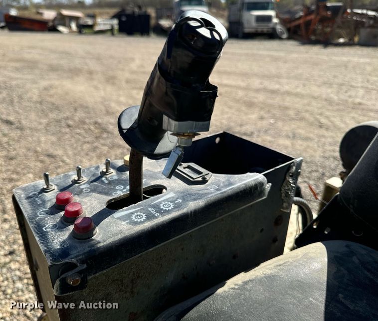 image for item DW2307 1995 Ingersoll Rand DD24 double drum vibratory roller