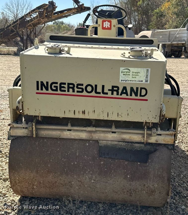 image for item DW2308 1994 Ingersoll Rand DD24 double drum vibratory roller