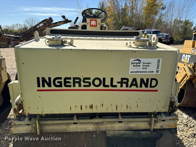 image for item DW2308 1994 Ingersoll Rand DD24 double drum vibratory roller