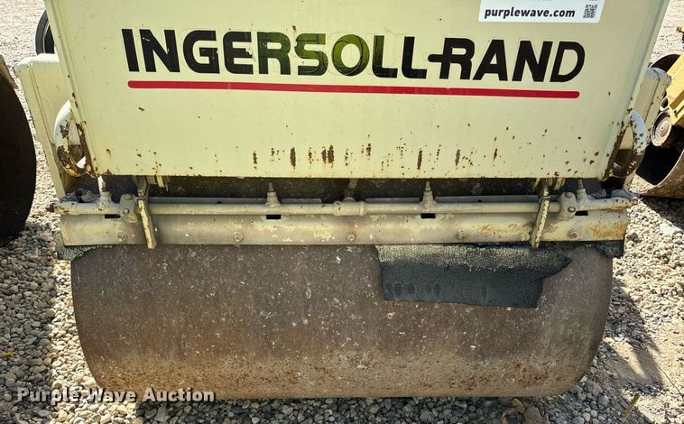 image for item DW2308 1994 Ingersoll Rand DD24 double drum vibratory roller