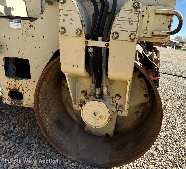 image for item DW2308 1994 Ingersoll Rand DD24 double drum vibratory roller