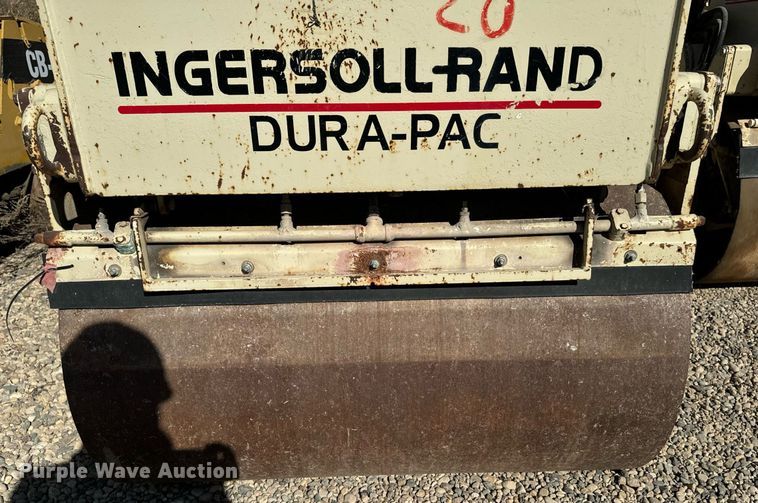 image for item DW2308 1994 Ingersoll Rand DD24 double drum vibratory roller