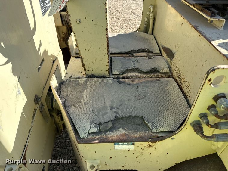 image for item DW2308 1994 Ingersoll Rand DD24 double drum vibratory roller