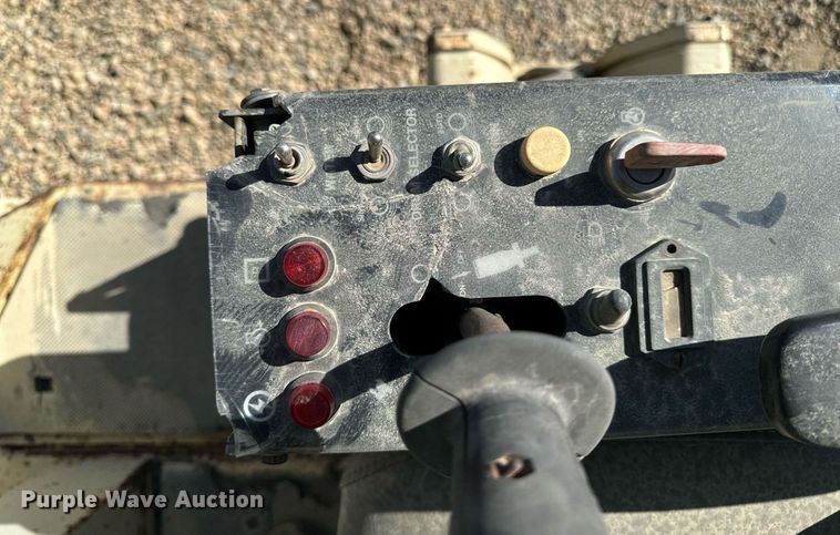 image for item DW2308 1994 Ingersoll Rand DD24 double drum vibratory roller