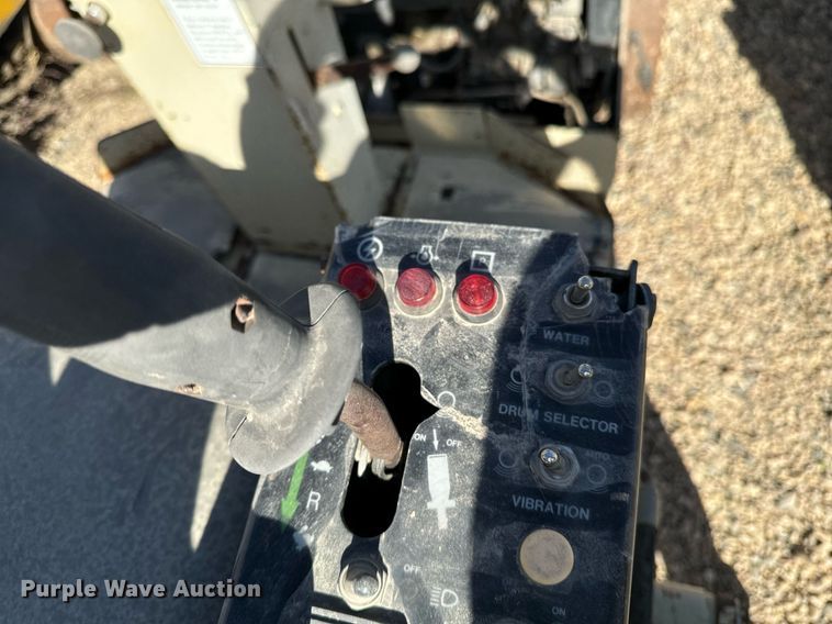 image for item DW2308 1994 Ingersoll Rand DD24 double drum vibratory roller