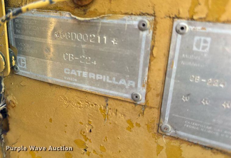 image for item DW2309 1987 Caterpillar CB-224 double drum vibratory roller