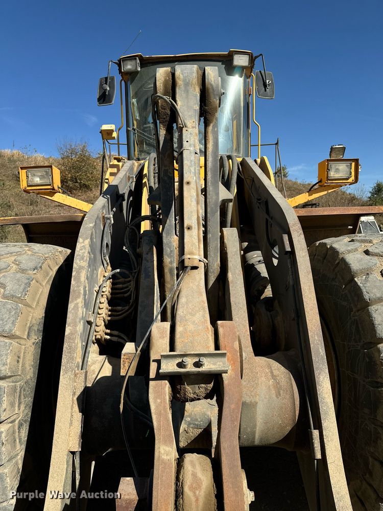 image for item DW2311 1999 Volvo L220D wheel loader