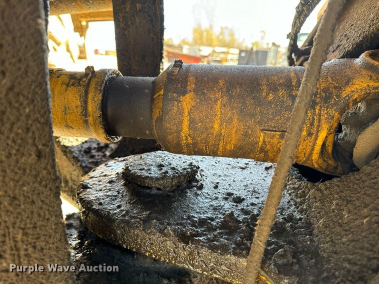 image for item DW2311 1999 Volvo L220D wheel loader