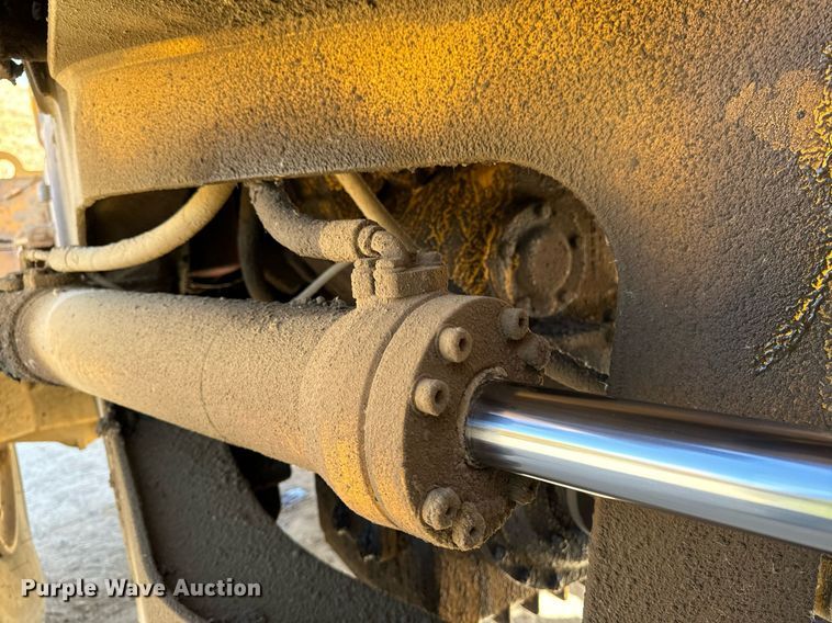 image for item DW2311 1999 Volvo L220D wheel loader