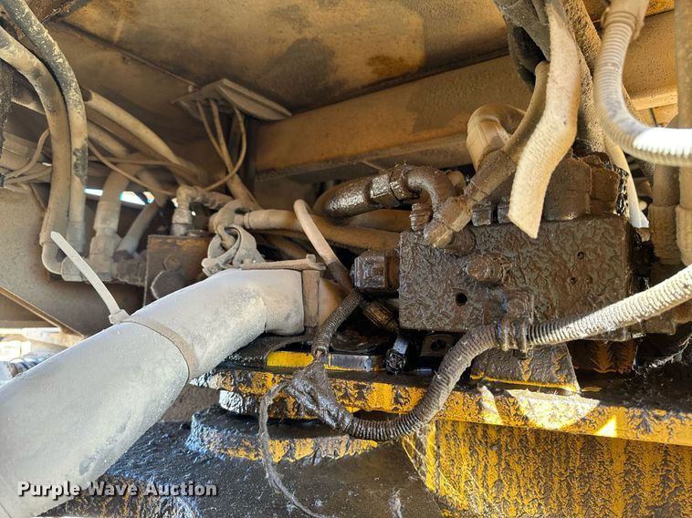 image for item DW2311 1999 Volvo L220D wheel loader