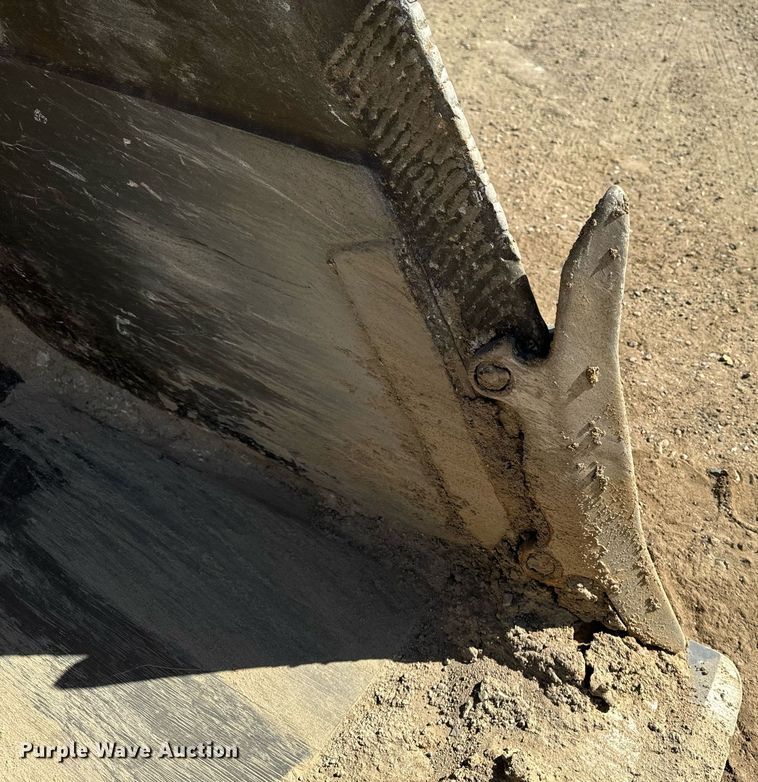 image for item DW2311 1999 Volvo L220D wheel loader