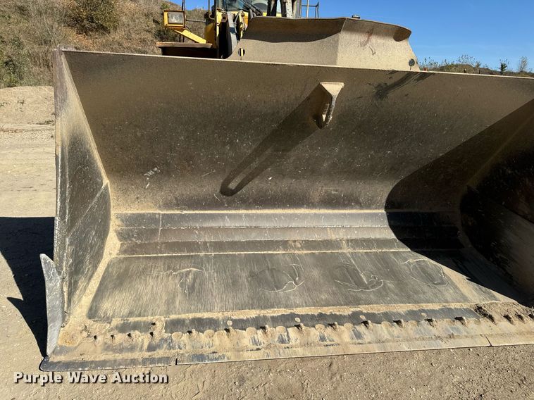 image for item DW2311 1999 Volvo L220D wheel loader